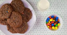 Schoko-MnM's-Cookies: Ein einfaches und leckeres Rezept für große und kleine Naschkatzen!