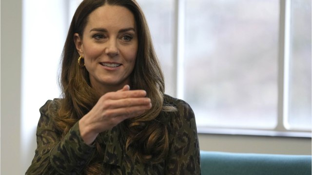 Voici - PHOTO Kate Middleton : sa mère publie un rare cliché de la duchesse enfant