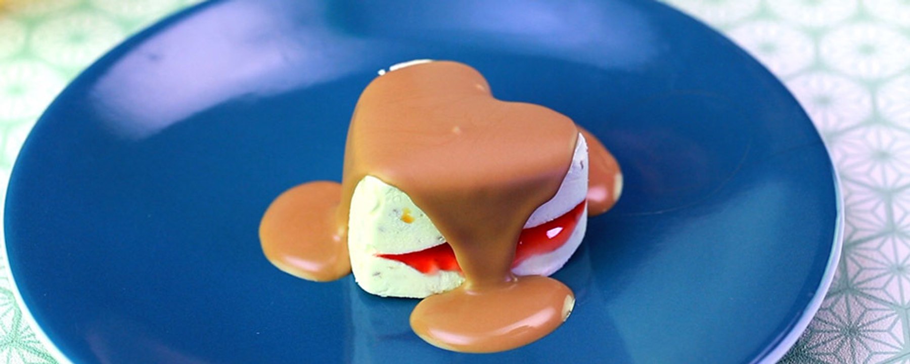 Rezept: Süße Herzen aus selbstgemachter Kinder-Schokoladen-Eiscreme