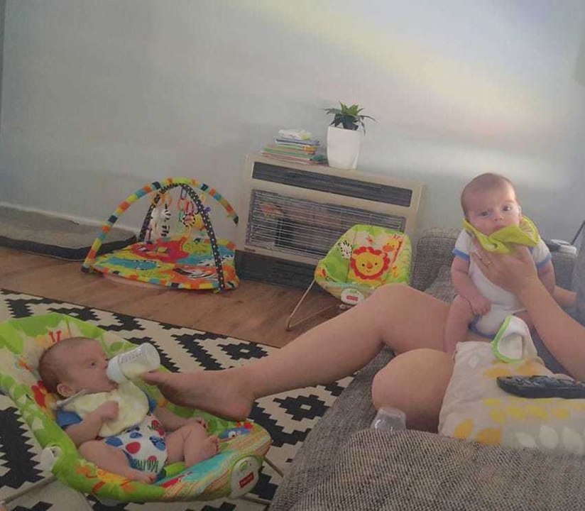 Sie postet das Bild ihrer Zwillinge im Netz. Ihre Nachricht stößt auf erstaunliche Reaktionen!