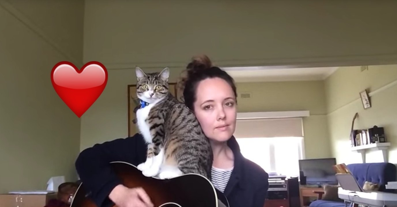 Sie möchte Gitarre spielen. Doch Mimi hat sich das anders überlegt! Was folgt...