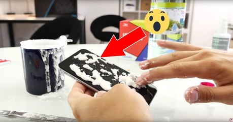 Kratzer auf dem Bildschirm: Mit Backpulver und Wasser vermeidest du sie!