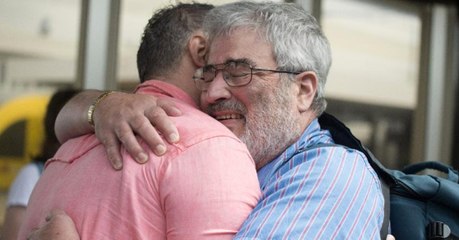 Stammzellenspende: Dieser Mann trifft das erste Mal auf seinen deutschen Lebensretter!