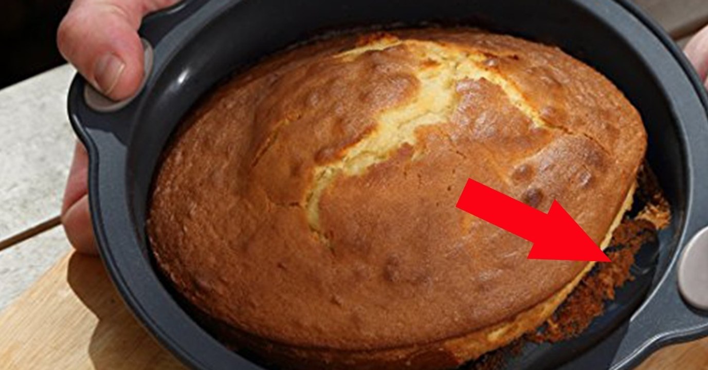 Mit diesem Trick bekommst du den Kuchen kinderleicht aus der Form!