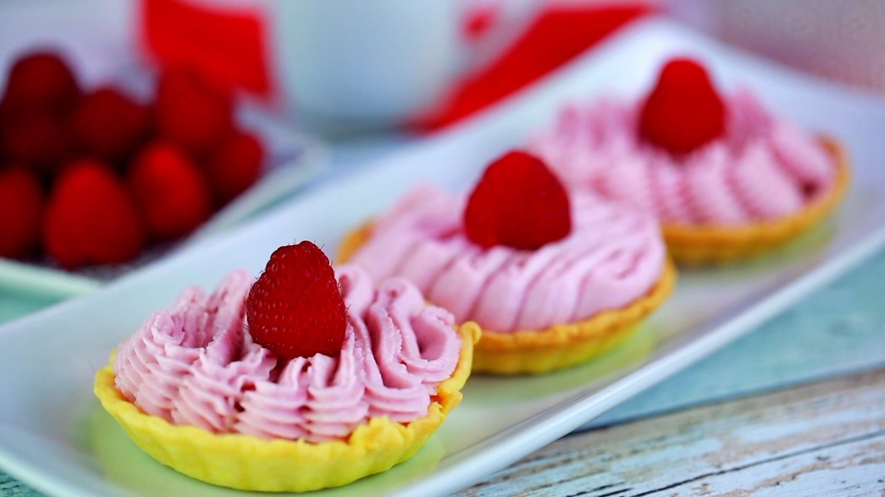 Rezept: Himmlisch leckere Himbeercreme-Törtchen!