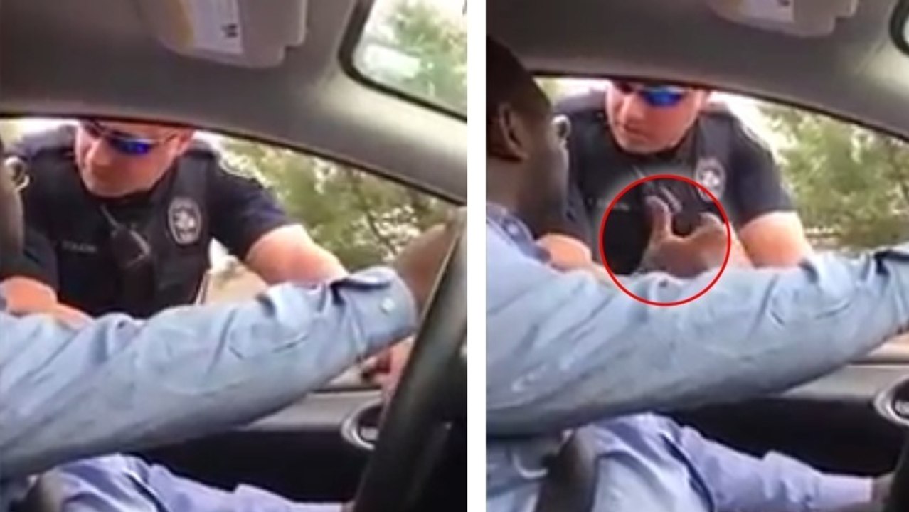 Zwei Polizeibeamten klären einen Mann bei einer Verkehrkontrolle darüber auf... dass er Vater wird!