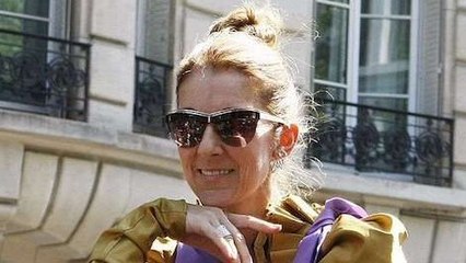 In Paris verblüfft Céline Dion alle mit ihrem exzentrischen Outfit!