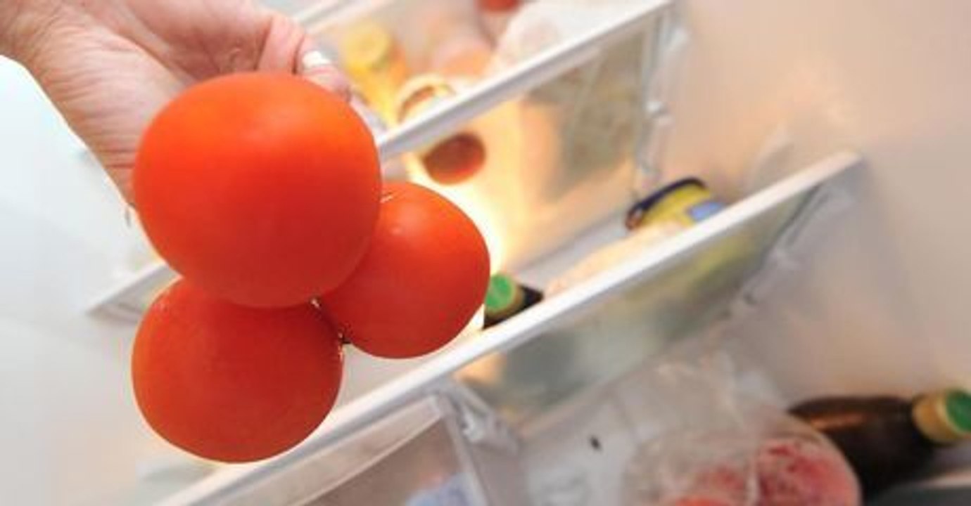 Gehören Tomaten in den Kühlschrank oder nicht? Nur jeder 10. Deutsche macht es richtig!
