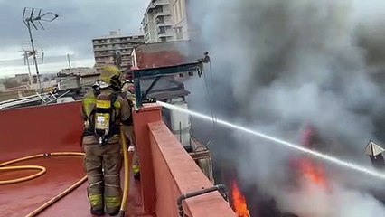 Incendio de una nave en Vilassar de Mar