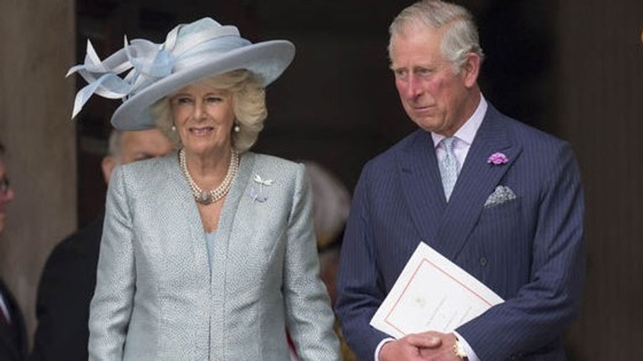 Aus diesem grund hat sich camilla damals an prinz charles rangemacht. eine enthüllungsgeschichte bringt die wahrheit ans licht
