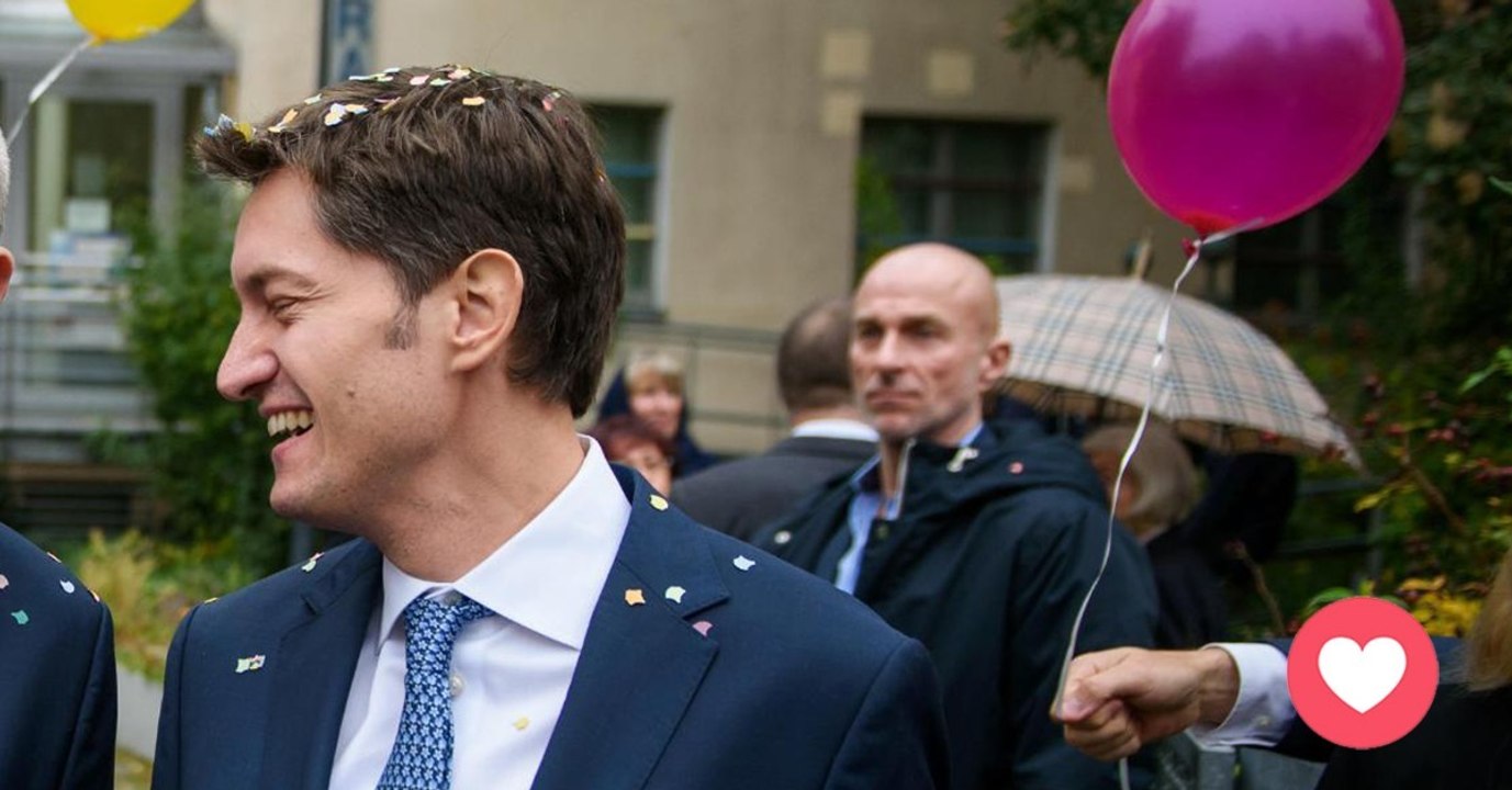 Erster deutscher Promi heiratet seinen Freund und teilt seine glücklichen Bilder