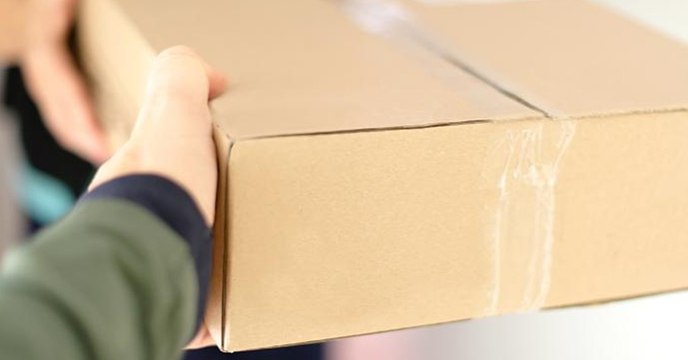 DHL wird erpresst! So erkennst du die Sprengstoff-Pakete