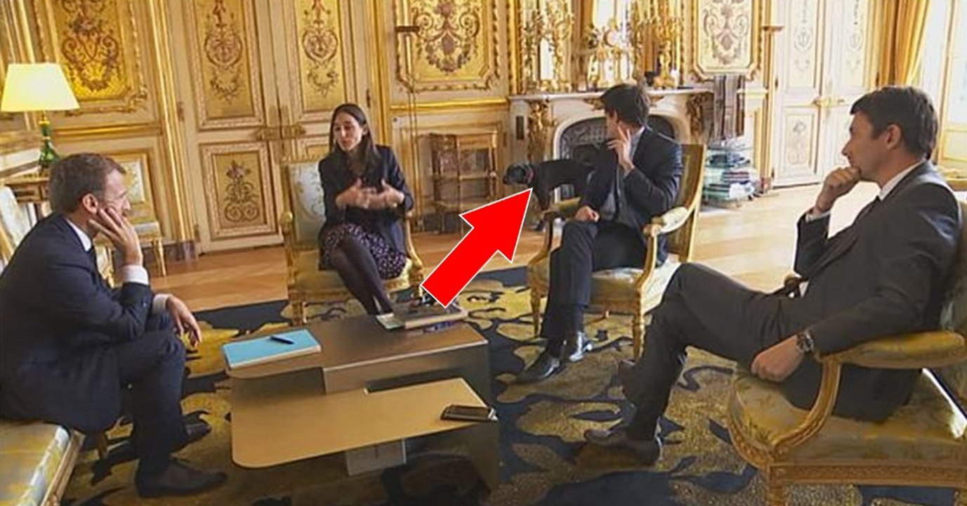 Macrons Hund bringt im Palast alle zum Lachen. Vor laufender Kamera