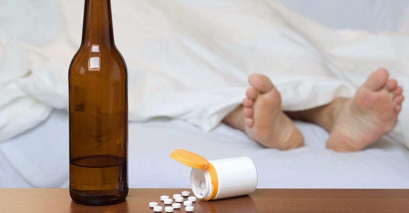 Bier oder Paracetamol? Was ist besser gegen Schmerzen?