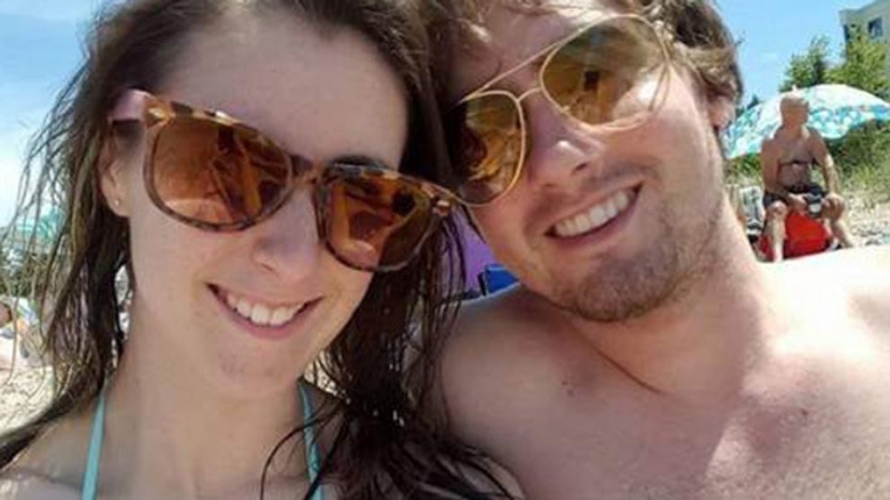 Nach Strandspaziergang: Pärchen holt sich furchtbare Fußinfektion