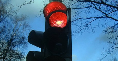 Rote Ampel: Fast alle Autofahrer machen diesen Fehler