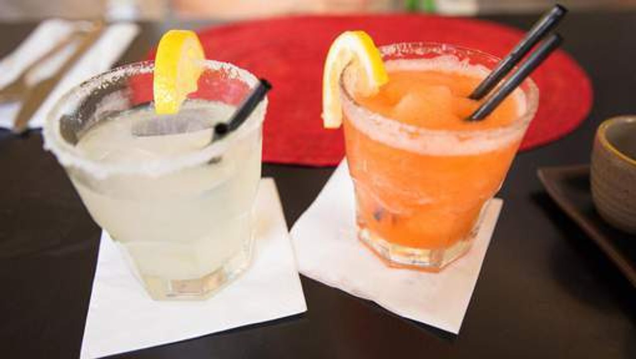 Entdecke die Serviette, die weiß, ob Drogen in dein Glas gemischt wurden