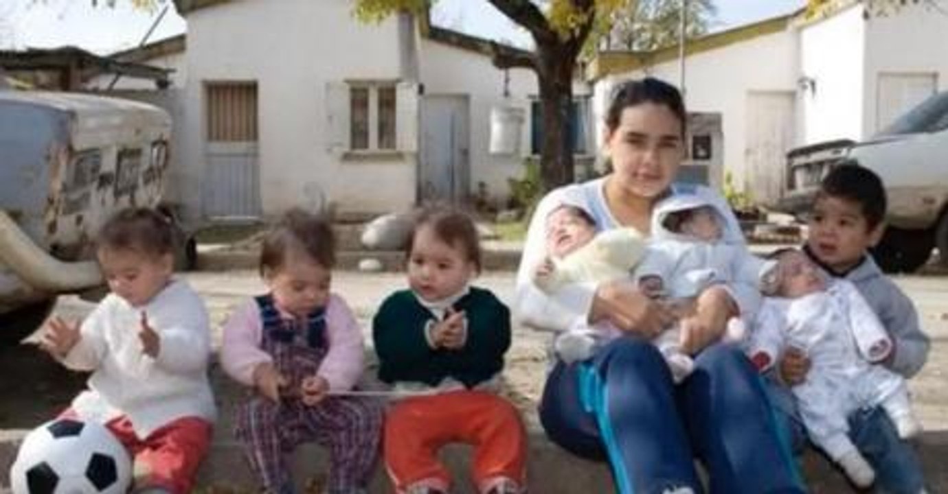 Pamella Villaruel: Mit 17 Jahren schon Mutter von 7 Kindern