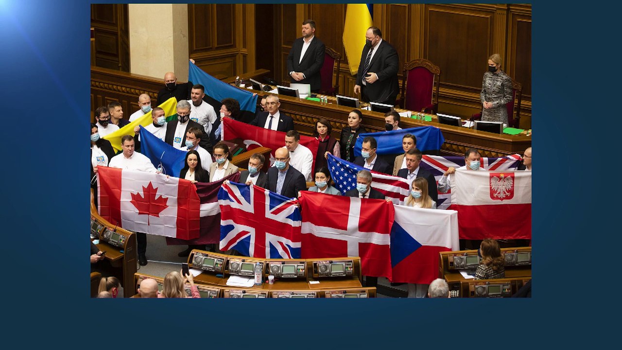 Johnson-Besuch in Kiew: Ukrainisches Parlament zeigt Flagge