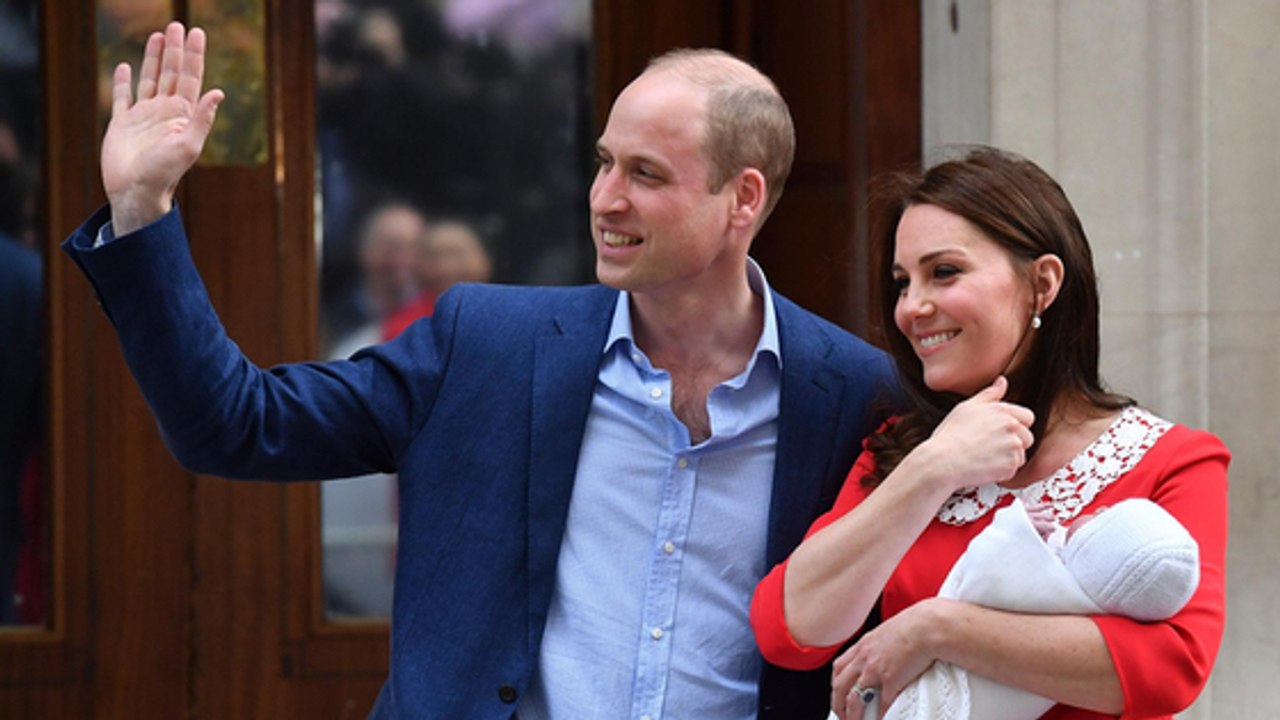 Kate middletons rotes kleid bei geburt ihres dritten kindes