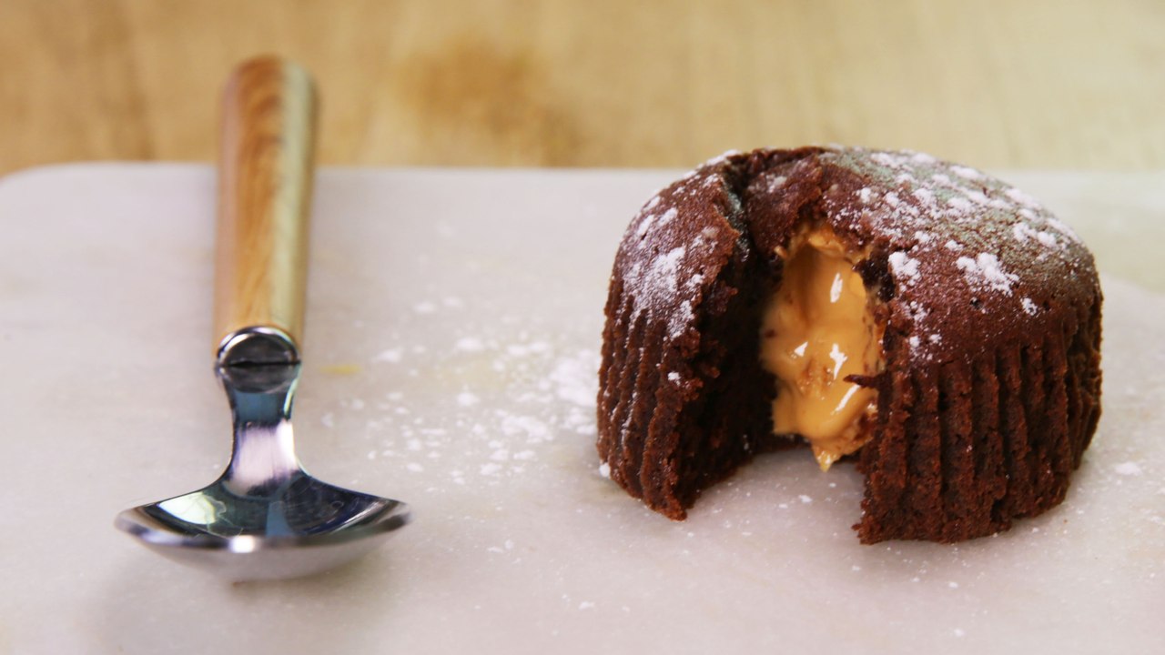 Für Naschkatzen: Schokoküchlein mit flüssigem Ernussbutterkern