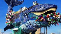 Wal voller Plastikmüll: Künstler nutzt Karneval für wichtige Botschaft