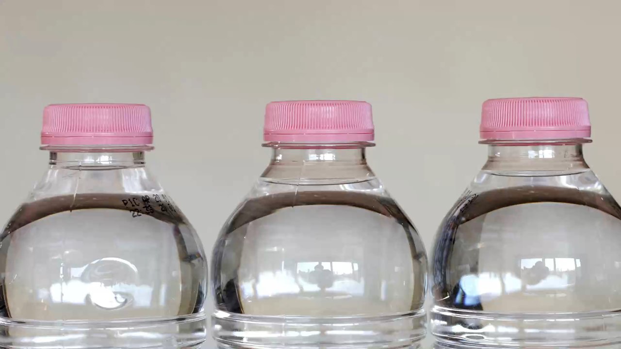 Aus der Leitung oder aus der Flasche? Dieses Wasser ist gesünder!