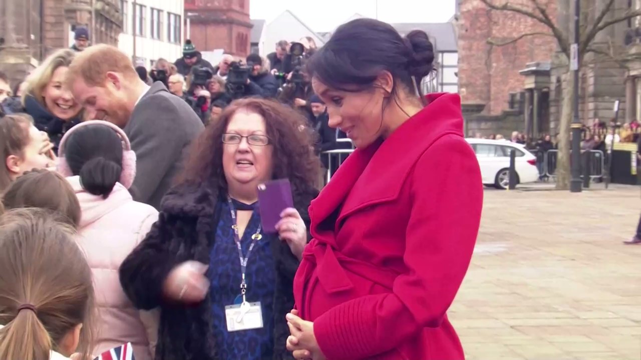 Prinz harrys biografin geschockt: meghan zuliebe verleugnet er seine wurzeln