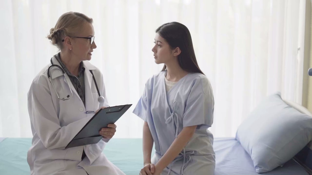 'Alles Quatsch': Virologen zu Bedenken von Corona-Impfung und Unfruchtbarkeit