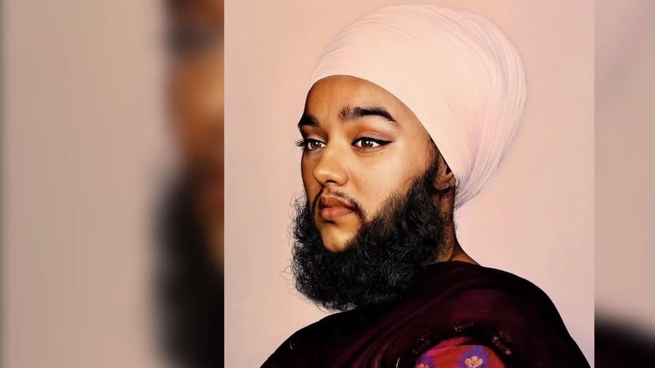 'Ohne Scham anders aussehen': Junge Frau mit Bart zu Selbstliebe und Befreiung als Frau