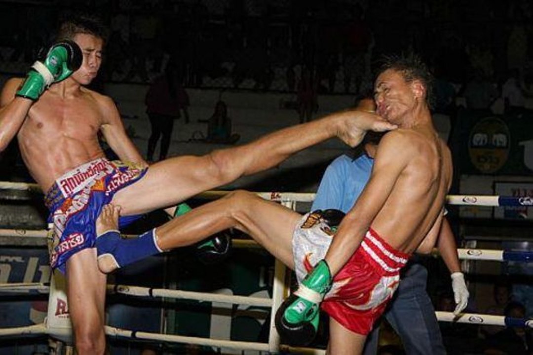 Muay Thai: Zwei Thailänder tragen den brutalsten Kampf der Welt aus