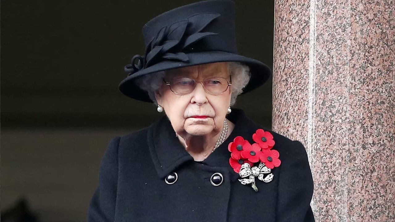 Elizabeth II in Trauer: Nach Prinz Philip stirbt noch ein Nahestehender der Queen