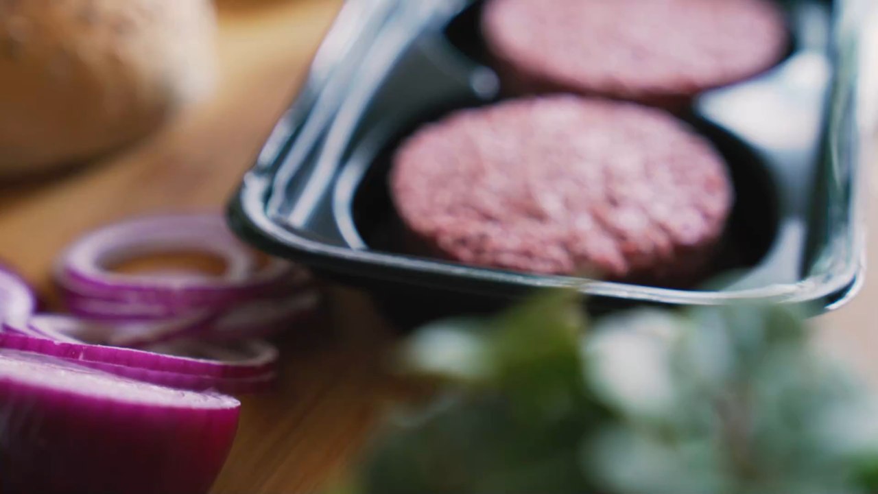 Greta- und Corona-Effekt: Fleischproduzent macht erstmals mehr Umsatz mit Veggie-Produkten als mit Fleisch