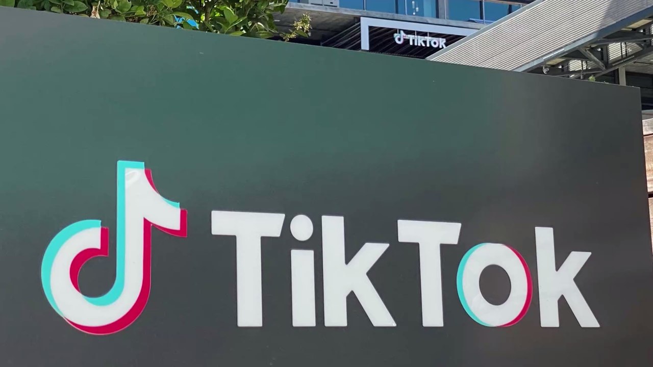 Verwirrende Rechtfertigung: Billie Eilish meldet sich nach Rassismus-Vorwürfen zu Wort