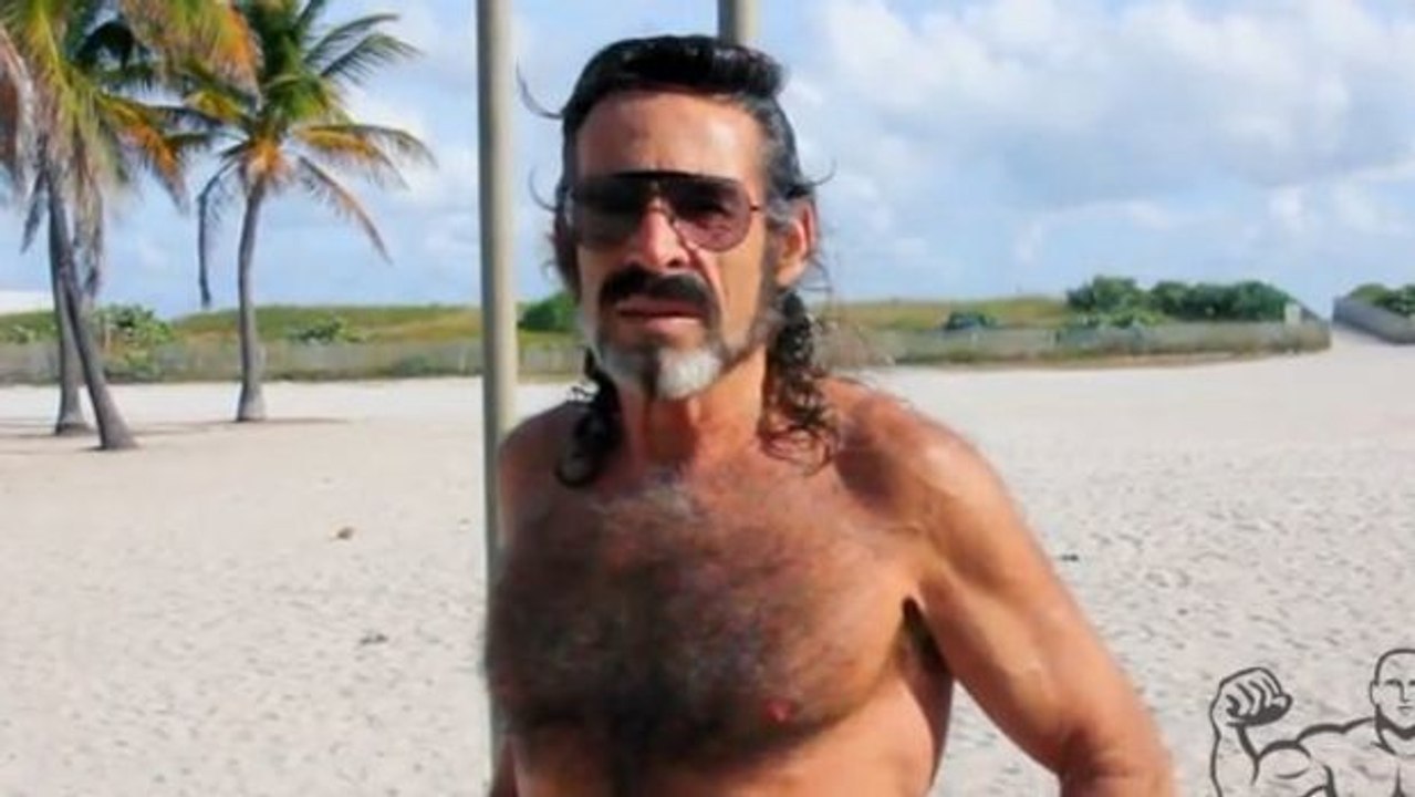 Dieser 61-jährige mann trainiert seit 1974 jeden tag!