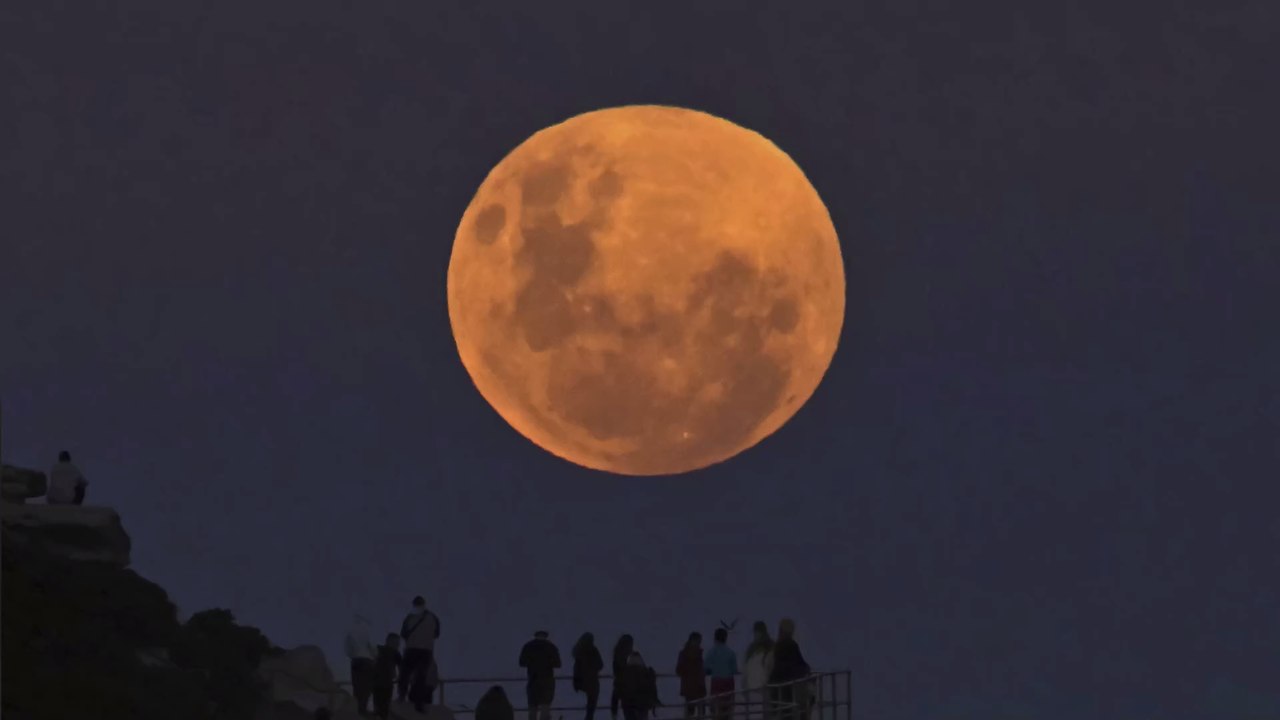 Der Super-Blumen-Blutmond ist da: Das bedeutet die Mondfinsternis für dein Sternzeichen