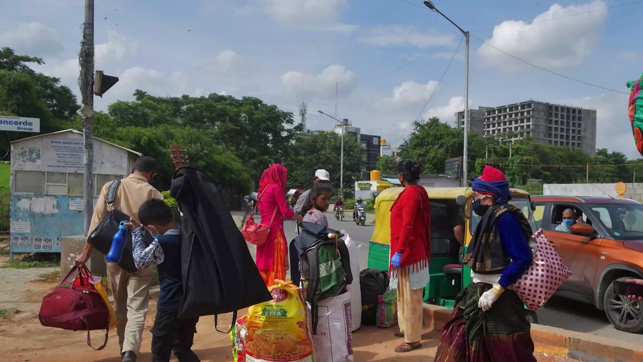 7 Meter lang: Dieser Mann hat noch nie in seinem Leben die Haare geschnitten
