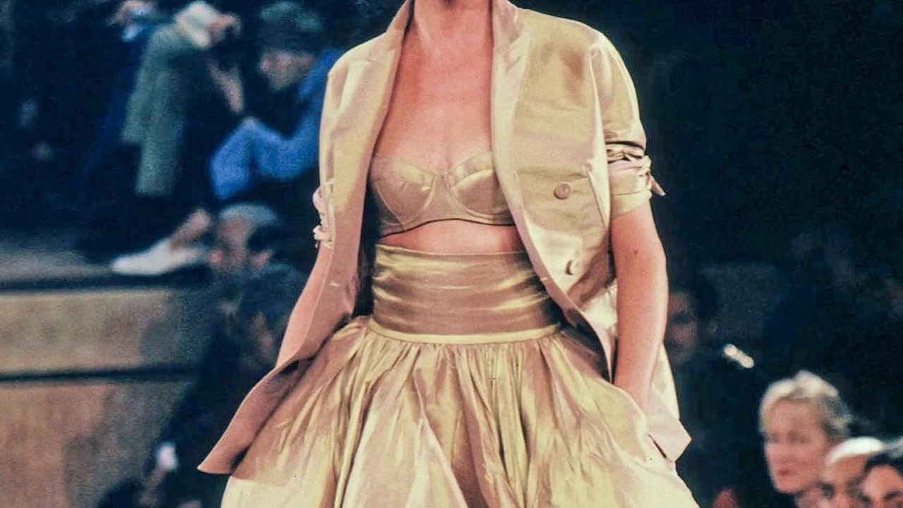 'Brutal entstellt': Endlich erzählt uns Linda Evangelista, warum sie aus der Öffentlichkeit verschwand