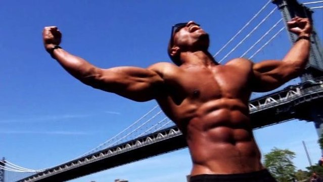 Die besten Übungen für Bauchmuskeln aus Stahl!