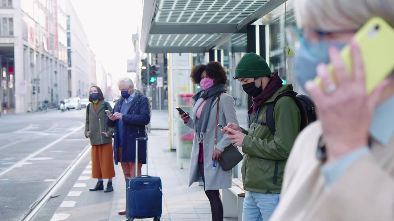 Kontrollverlust befürchtet: Lehrerverband warnt vor Corona-Explosion an Schulen