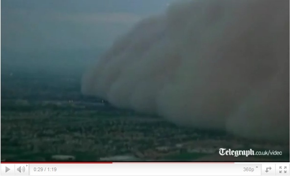 Une immense tempête de sable submerge Phoenix