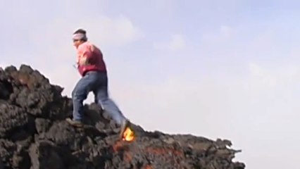 Marcher sur la lave ? Possible mais dangereux selon un volcanologue