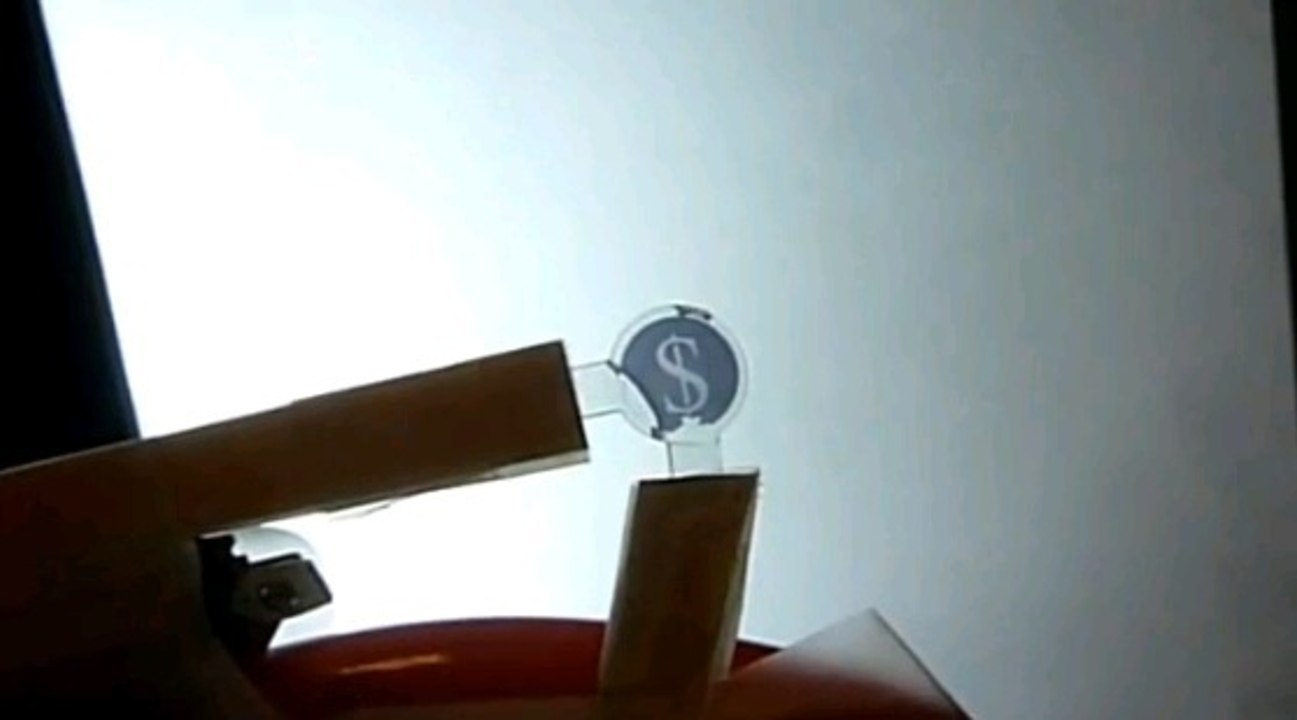 Des écrans LCD intégrés à vos lentilles de contact