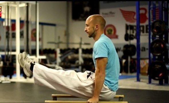 Ein komplettes Programm für Bauchmuskeln, Arme und Brust