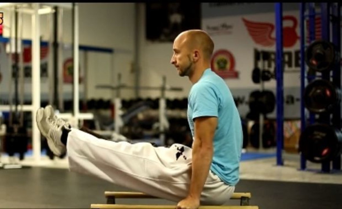 Ein komplettes Programm für Bauchmuskeln, Arme und Brust