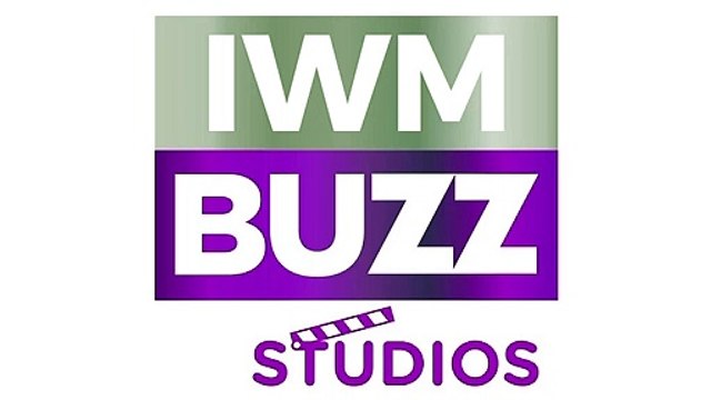 Urfi Javed hides her face from Paps