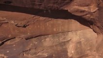 D'étranges dessins gravés dans la pierre découverts par un drone dans l'Utah
