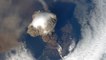 Une impressionnante éruption volcanique photographiée depuis l’espace