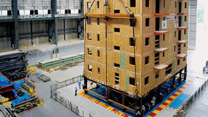 Séisme : comment le Japon teste les immeubles pour prévenir les catastrophes