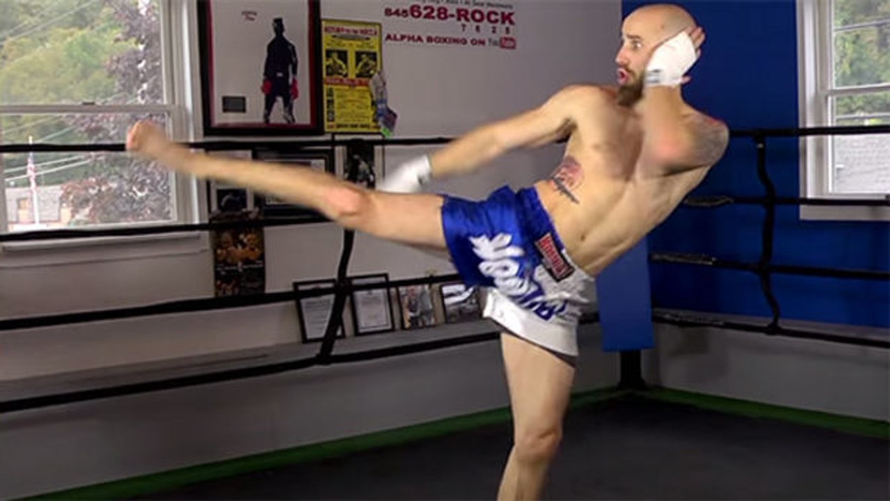 Muay thai: was muss man bei einem drehkick beachten?